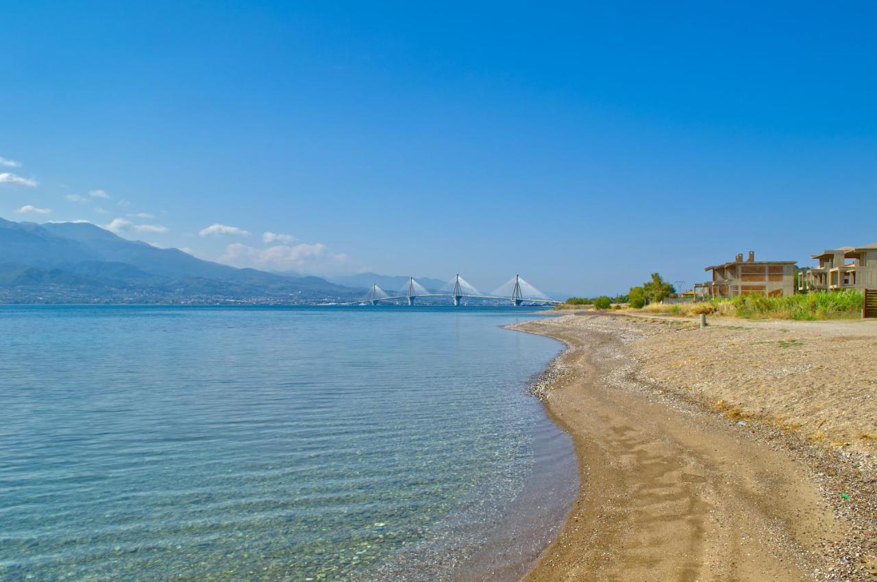 Epipleon Luxury Suites -105- Δωμάτιο 35Τμ Με Βεράντα 35Τμ Μπροστά Στη Θάλασσα นาฟปาคตอส ภายนอก รูปภาพ